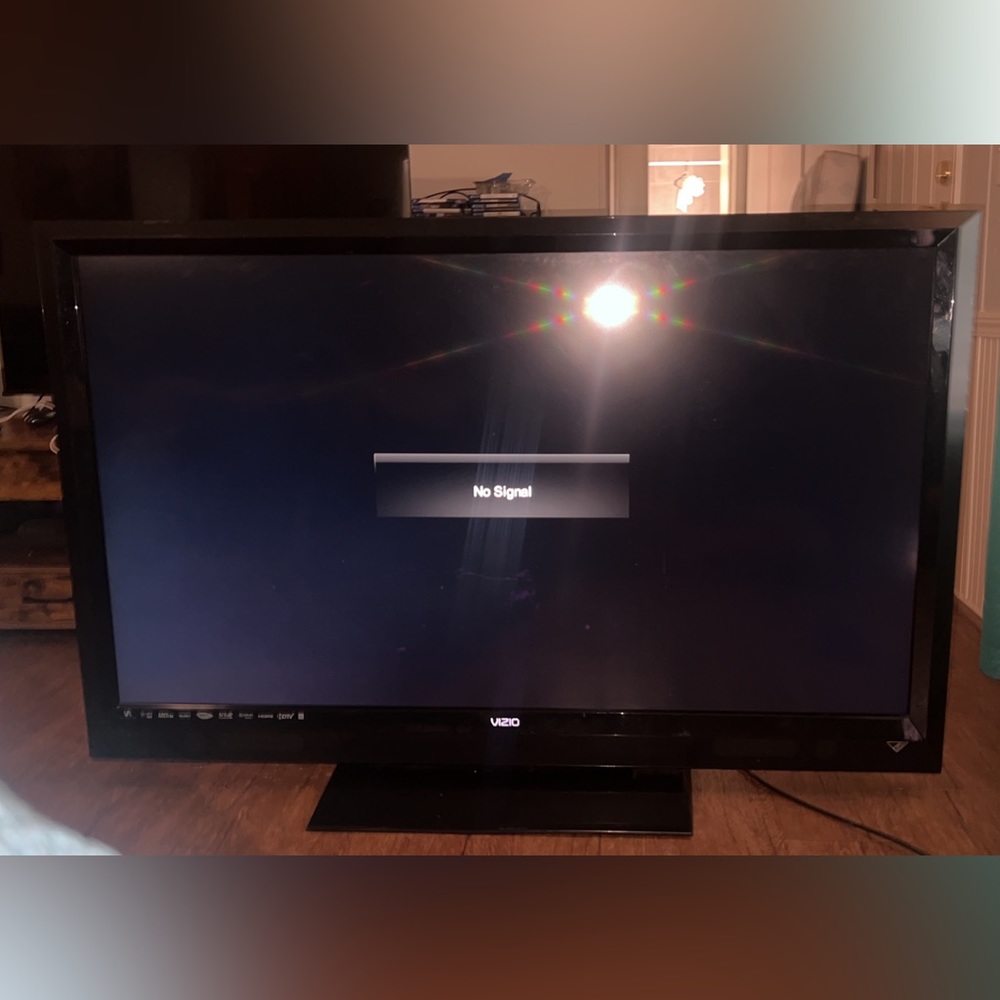 VIZIO 55" Class HDTV (1080p) LCD TV (E552VL)